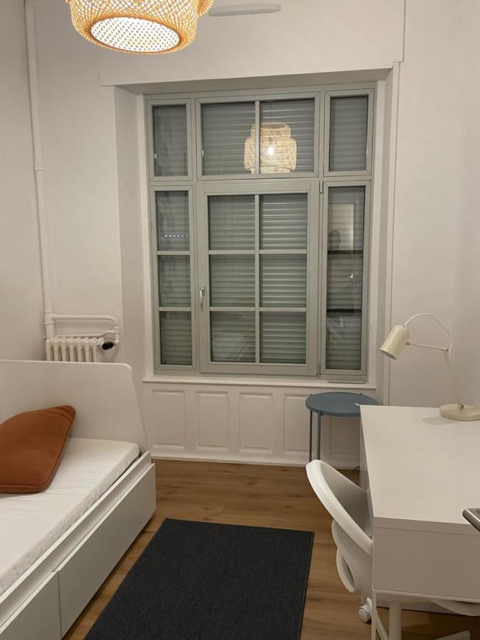 Petits Studios Centre Ville Μπεζανσόν Εξωτερικό φωτογραφία